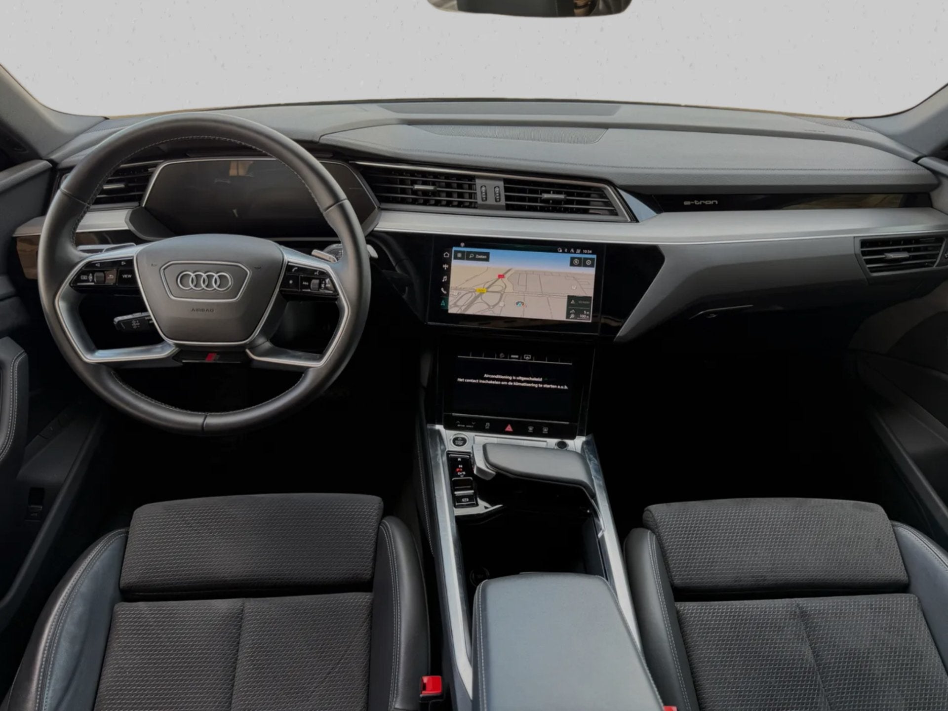 Audi E-tron Sportback 50 quattro S-Line edition (NL-auto, Pa, Auto's, Audi, Automaat, Zwart, 71 kWh, Zwart