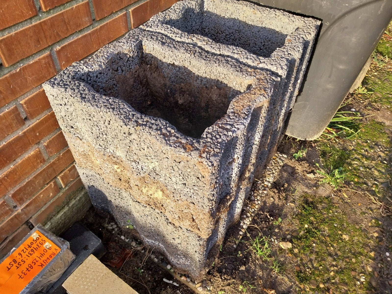 4 betonnen bloembakken gratis af te halen, Tuin en Terras, Ophalen