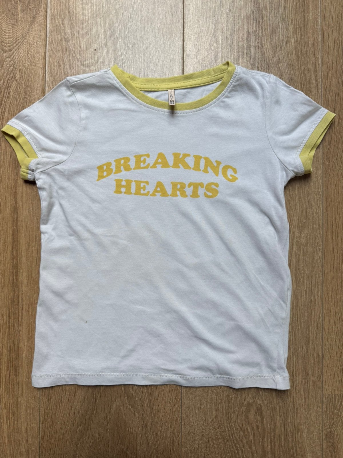 Kids Only breaking hearts t-shirt maat 122/128, Kinderen en Baby's, Kinderkleding | Maat 122, Ophalen of Verzenden, Gebruikt, Meisje
