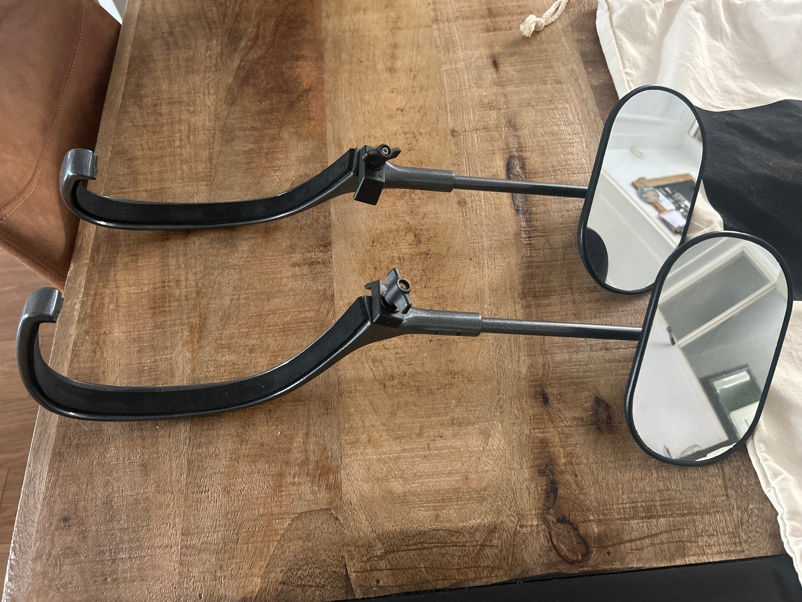 Emuk caravan spiegels voor mitsubishi outlander, Ophalen, Gebruikt