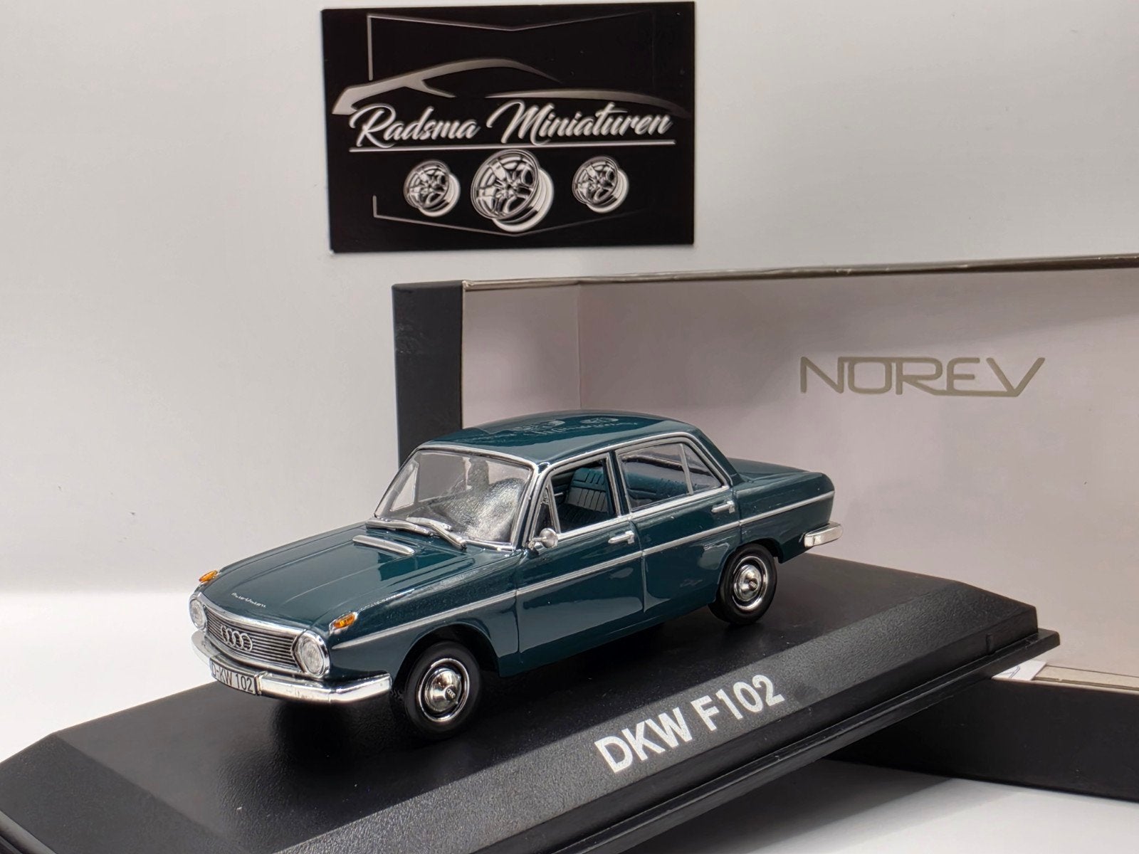 DKW F102 Auto Union - groen - 1:43 Norev, Auto, Norev, Ophalen of Verzenden, Zo goed als nieuw