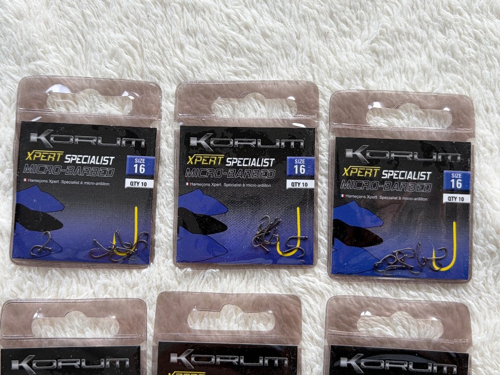adv 170 / NIEUW set 6 pakjes haakjes KORUM, Ophalen of Verzenden, Nieuw, Haak