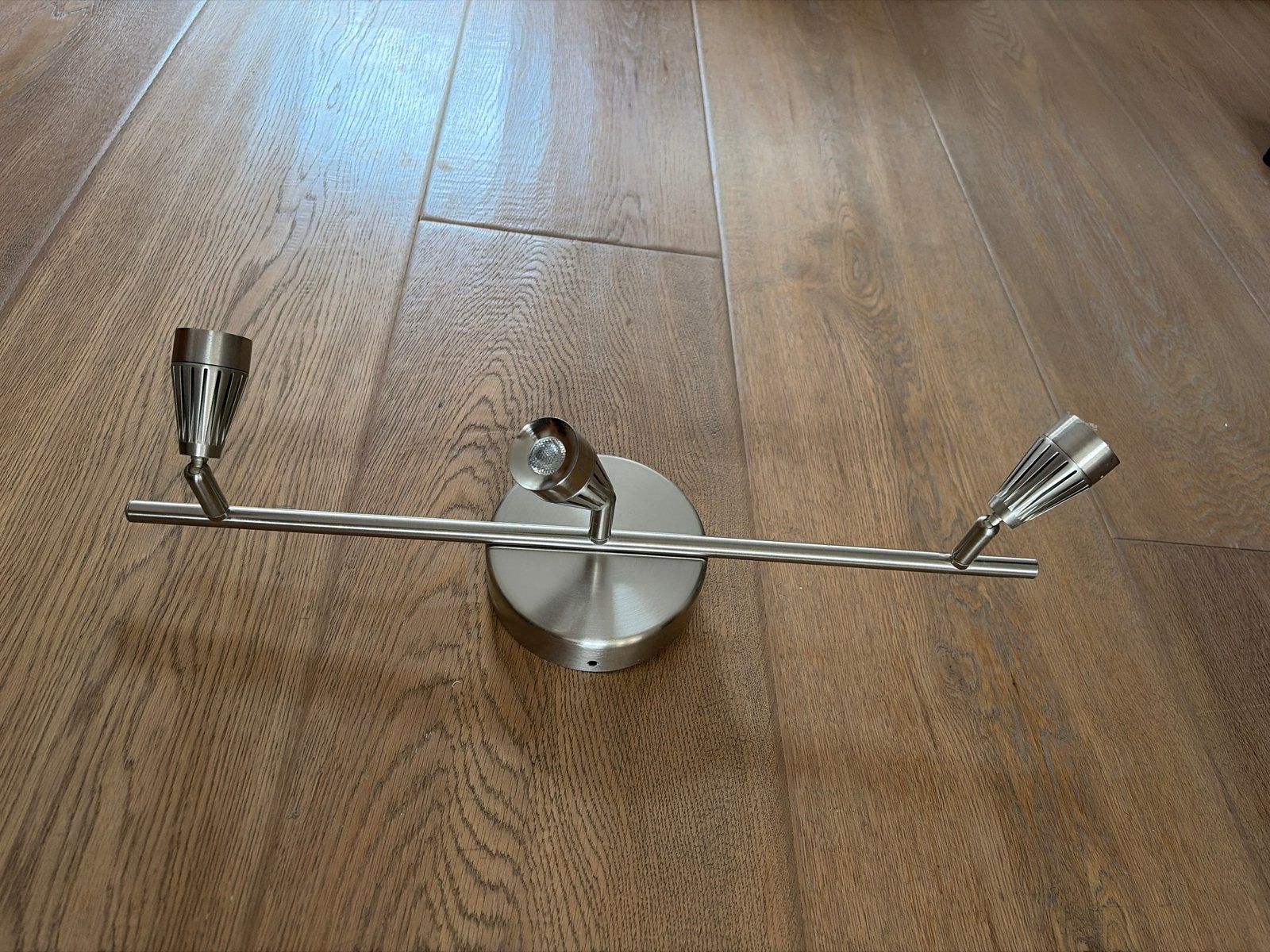 2x IKEA RYMDSEN LED Plafondspot/Wandspot - Geborsteld Metaal, Ophalen, Gebruikt, Overige fittingen, LED