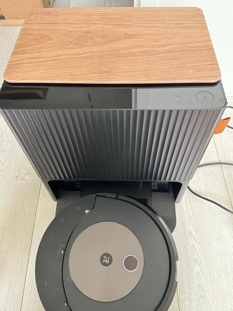 iRobot Roomba Combo j9+ Robotstofzuiger met Dweilfunctie, Witgoed en Apparatuur, Stofzuigers, Ophalen of Verzenden, Gebruikt, Reservoir