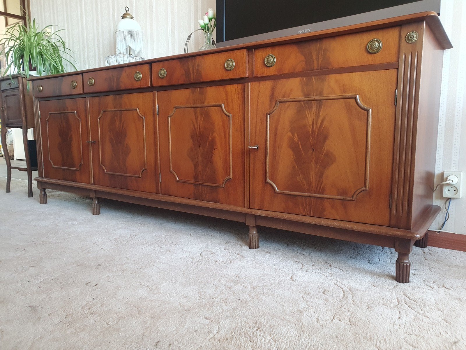 Prachtig noten houten dressoir, Ophalen, Gebruikt, 25 tot 50 cm, 200 cm of meer