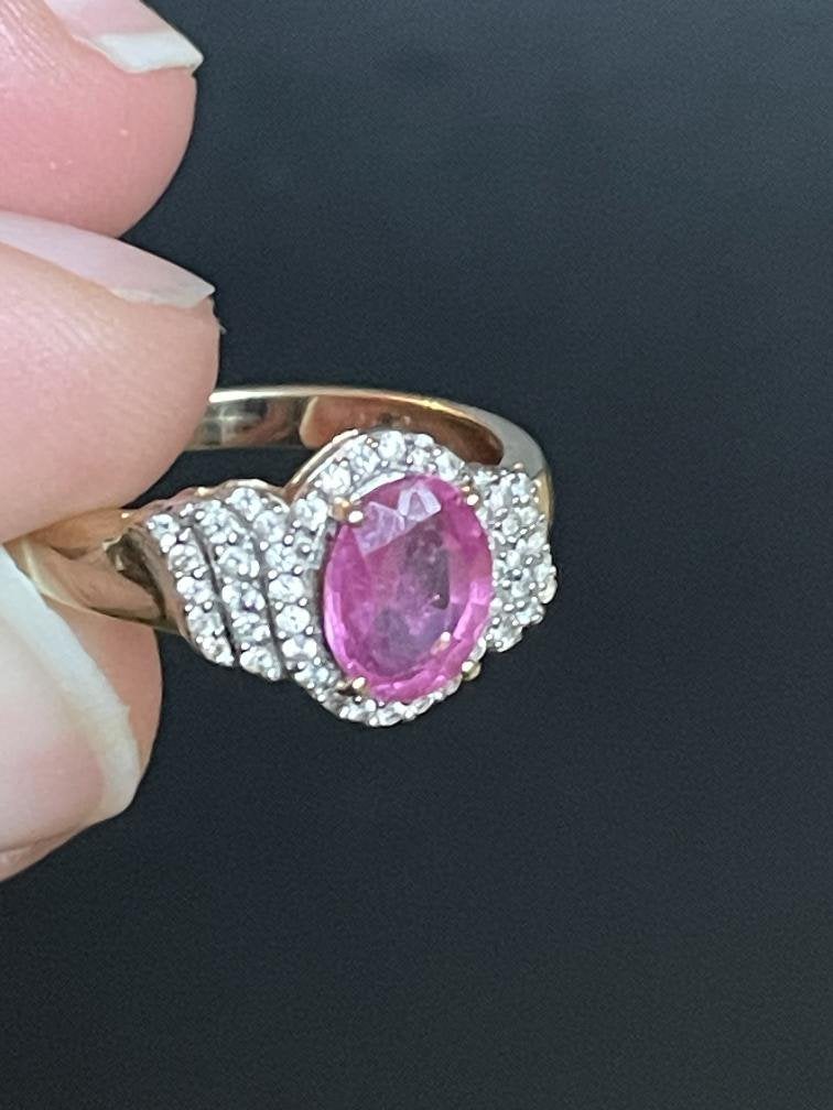 Prachtige 9 karaat gouden ring van harry ivens roze saffier, 18 tot 19, Ophalen of Verzenden, Zo goed als nieuw, Nvt