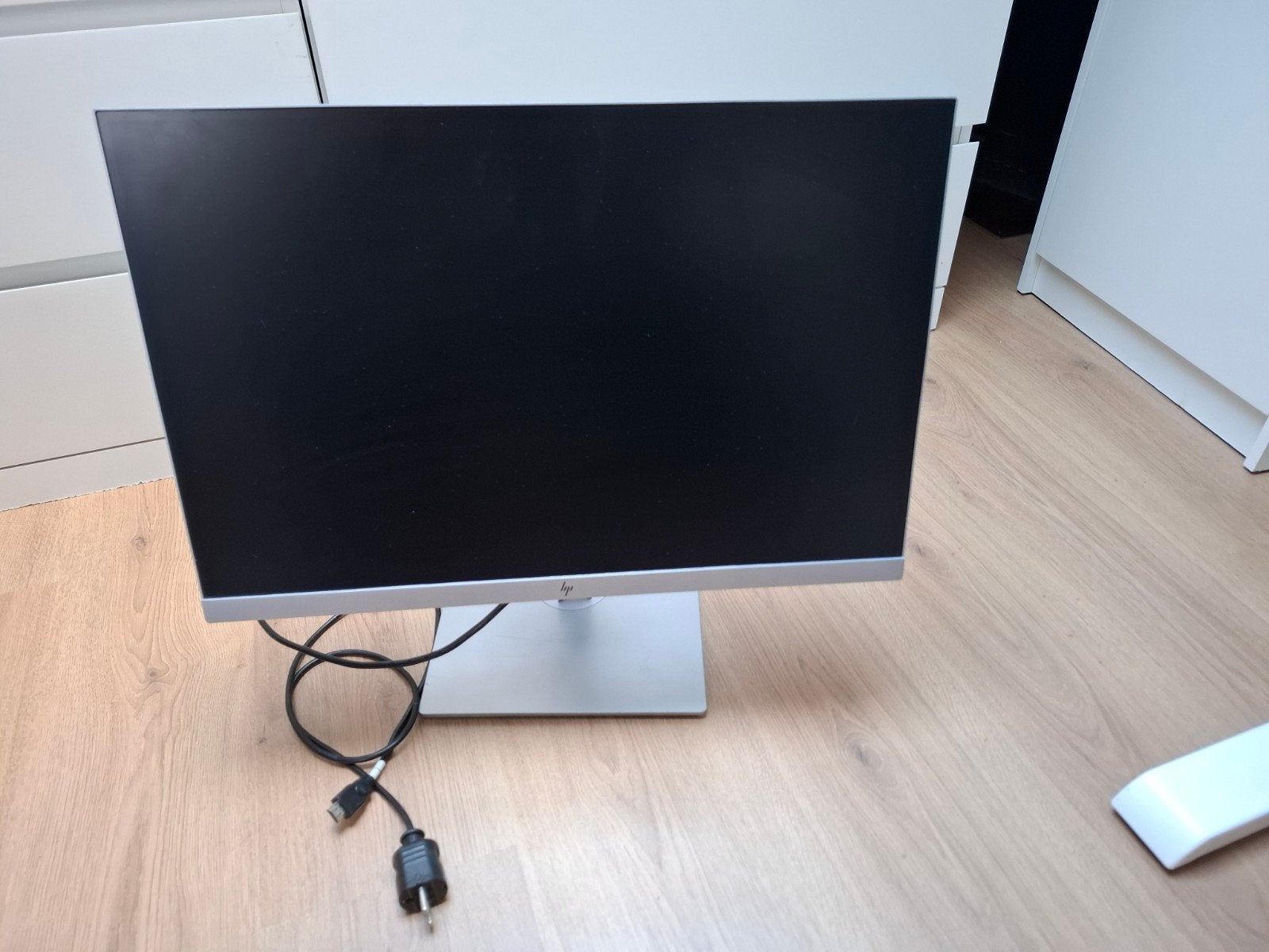 HP 24 inch Monitor - Zo goed als nieuw, Computers en Software, IPS, DisplayPort, In hoogte verstelbaar, Zo goed als nieuw
