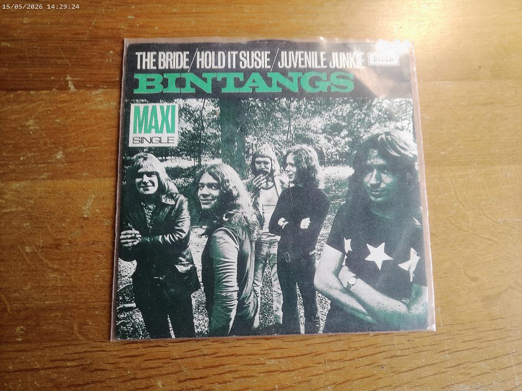 Bintangs - The Bride / hold it Susie / Juvenile Junkie, Cd's en Dvd's, Vinyl Singles, Gebruikt, Fotohoes, Ophalen of Verzenden