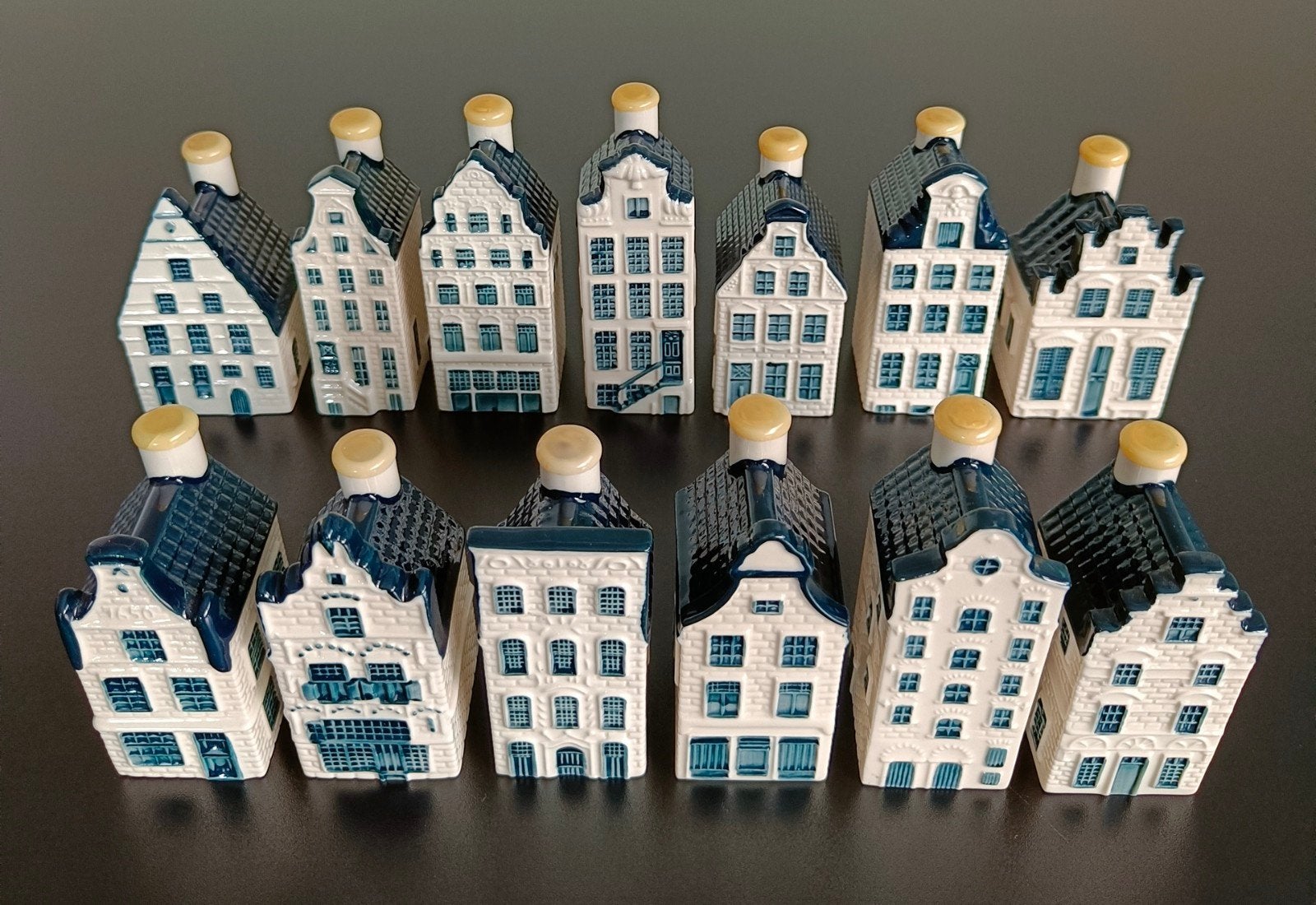 KLM huisjes - Bols Delfts Blauw - 13 stuks, Verzamelen, KLM Huisjes, Ophalen of Verzenden, Zo goed als nieuw, Gevuld