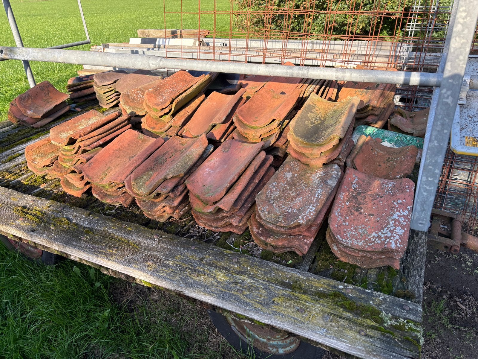 Oude oud hollandse dakpannetjes, Doe-het-zelf en Verbouw, Ophalen, Gebruikt, Steen of Klei, 5 tot 10 m²