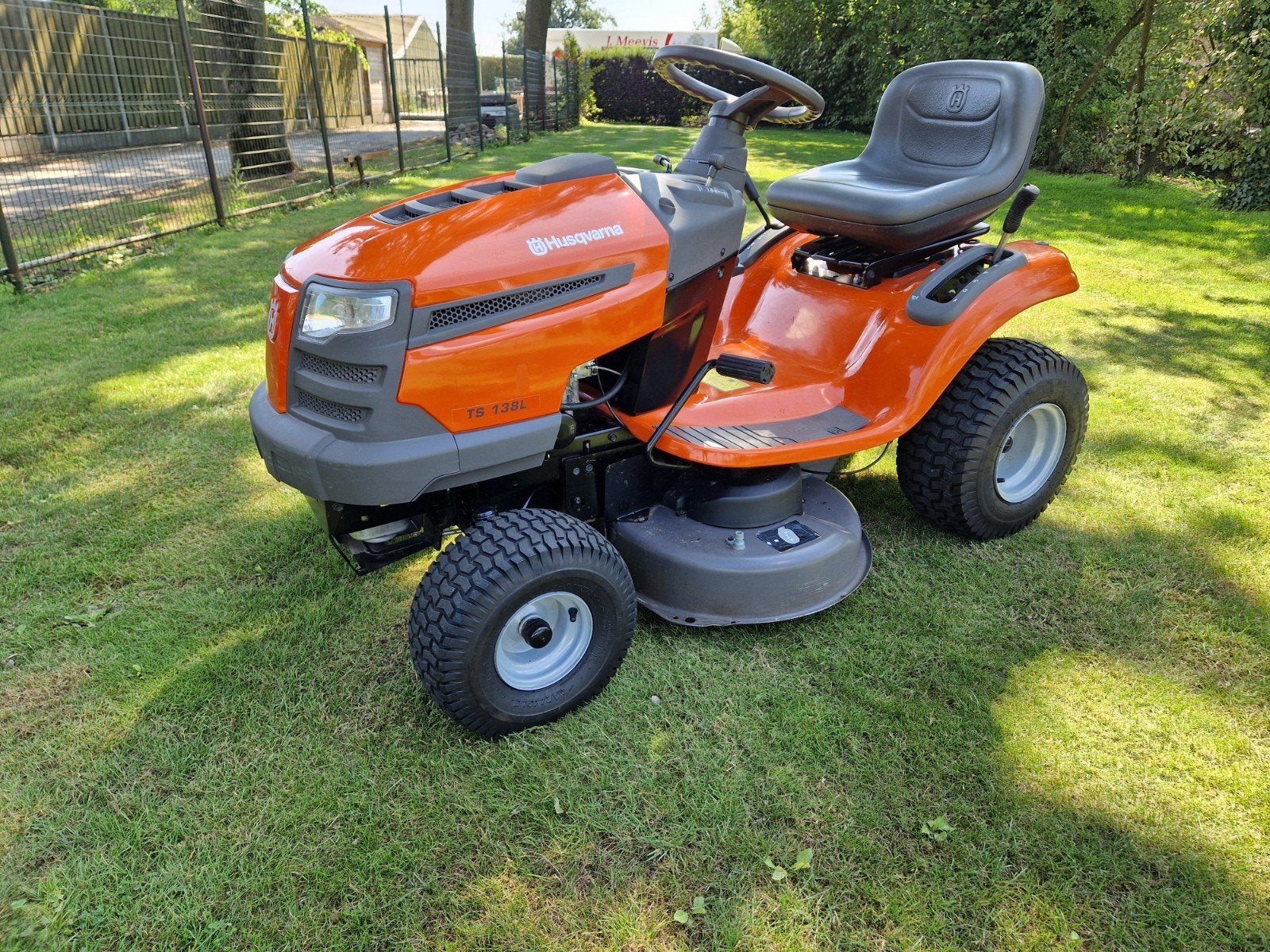 Zo goed als nieuwe Husqvarna TS 138L zitmaaier!, Ophalen, Zo goed als nieuw