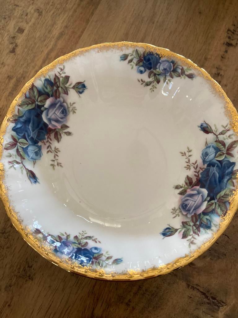 ROYAL ALBERT MOONLIGHT ROSES, Ophalen of Verzenden
