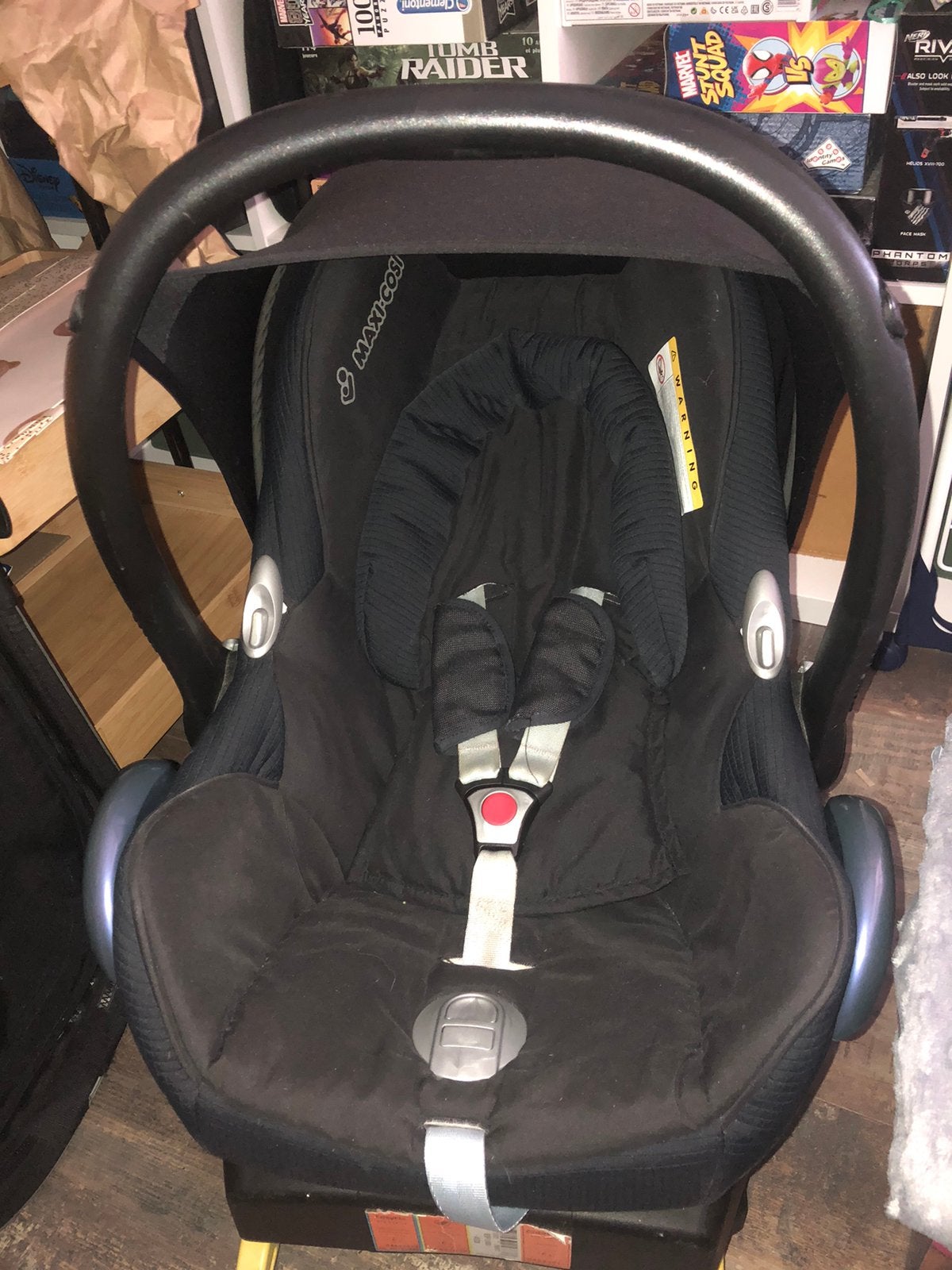 Maxicosi + easyfix, Ophalen, Gebruikt, Isofix, 0 t/m 13 kg