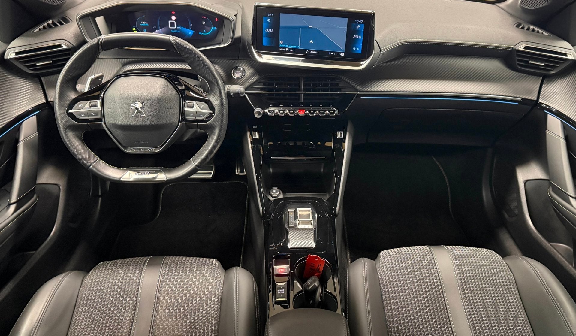 Peugeot 208 1.2 PureTech GT Pack*Automaat*Navi*Camera*Carpla, Auto's, 101 pk, Gebruikt, Zwart, 1199 cc