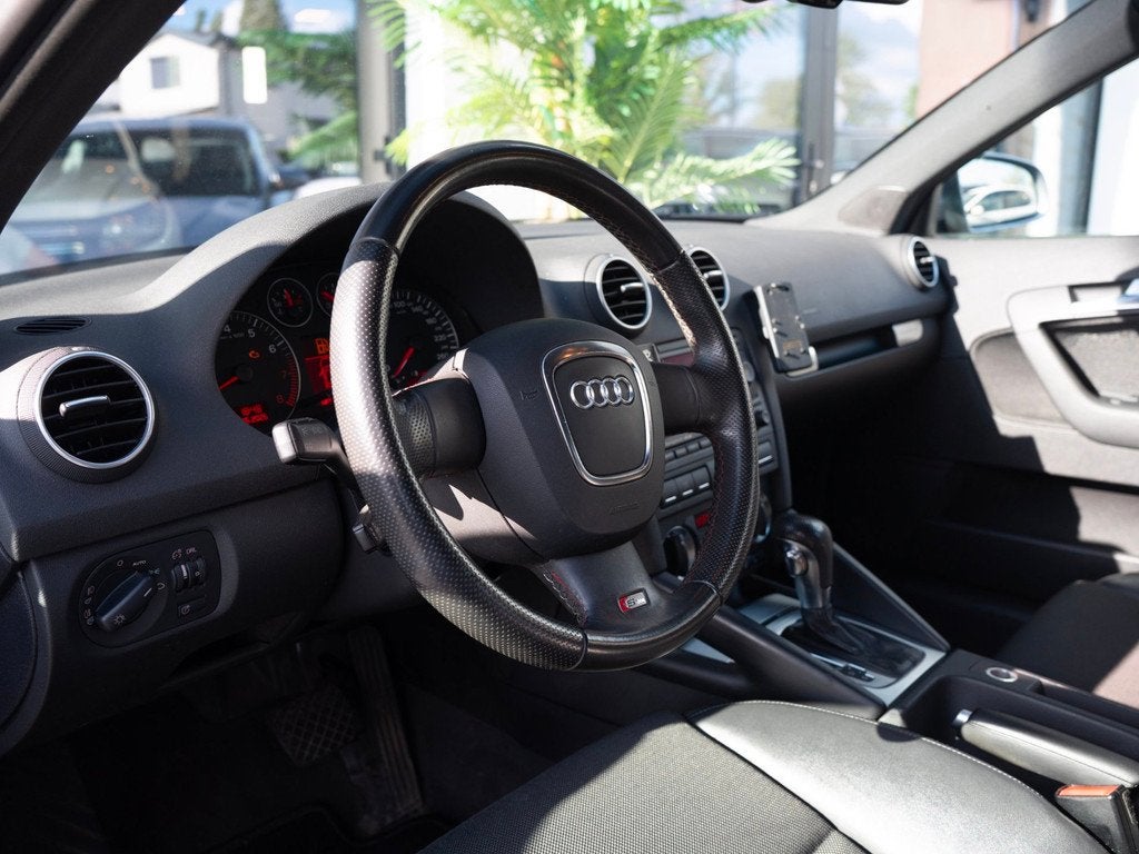 Audi A3 Sportback 3.2 quattro Ambition, Auto's, Audi, Gebruikt, Zwart, 3189 cc, Leder en Stof