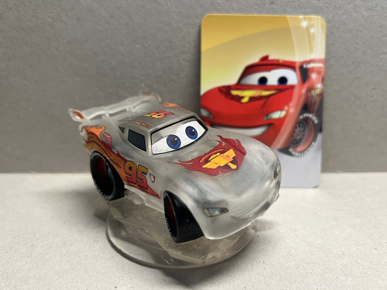 Disney Infinity 1.0 Infinite Lightning McQueen mét kaart, Ophalen of Verzenden, Overige figuren, Gebruikt, Beeldje of Figuurtje