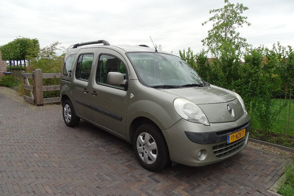 Renault Kangoo rolstoelauto invaliden rolstoel gehandicapten, Auto's, 4 cilinders, Origineel Nederlands, Handgeschakeld, Kangoo