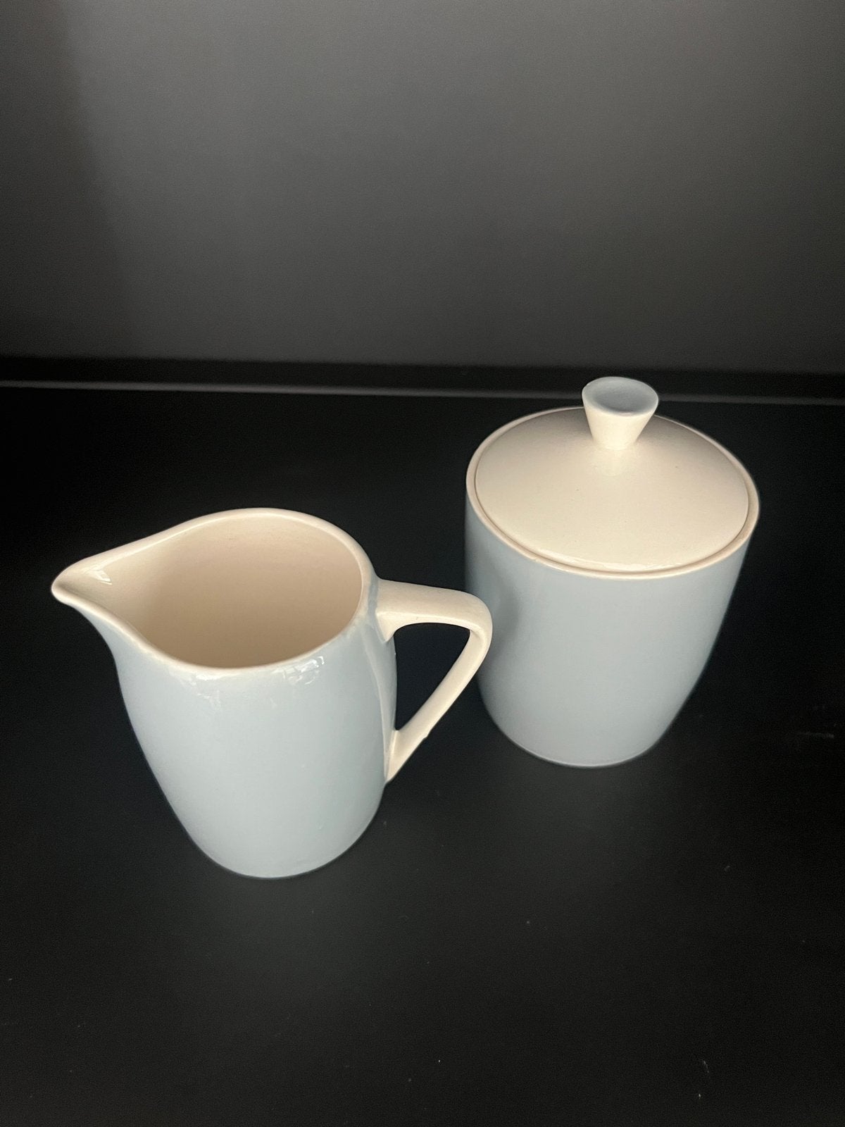 Pastel Regout Aïda roomstel klein., Antiek en Kunst, Antiek | Servies los, Ophalen of Verzenden
