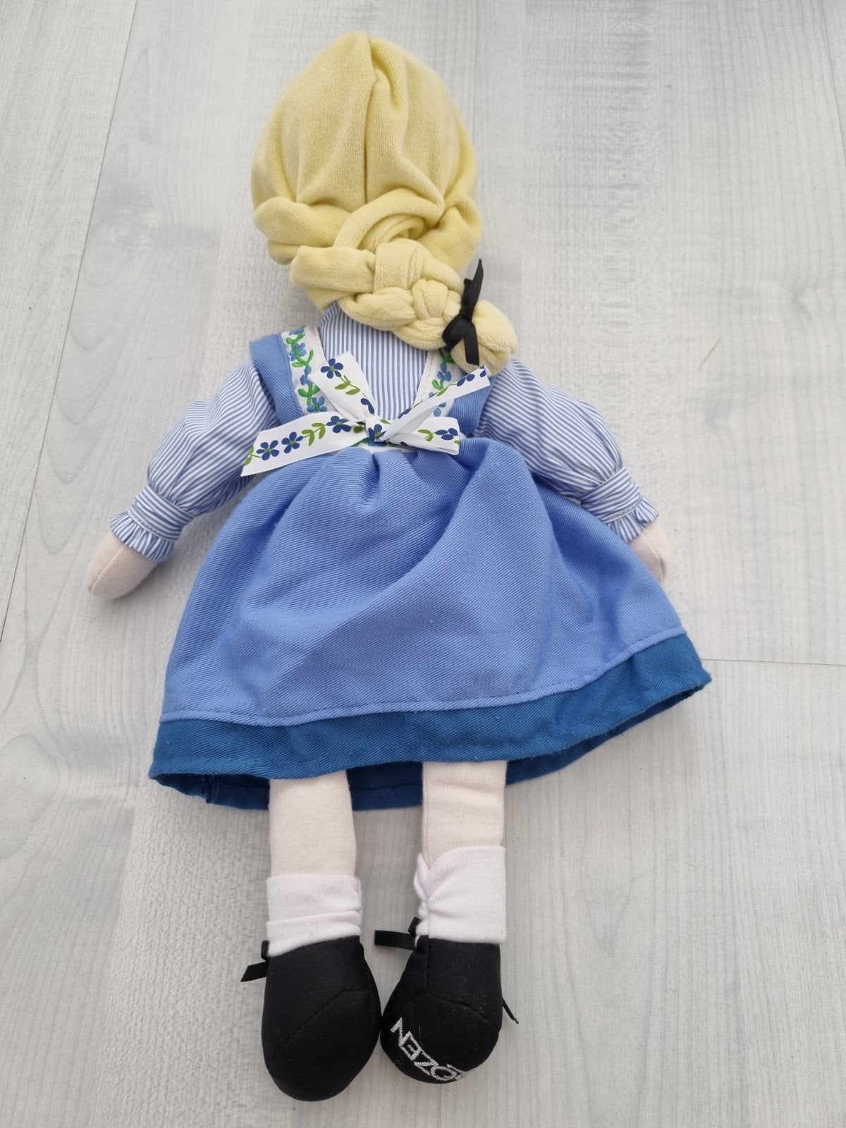 Elsa pop € 7,, Ophalen of Verzenden