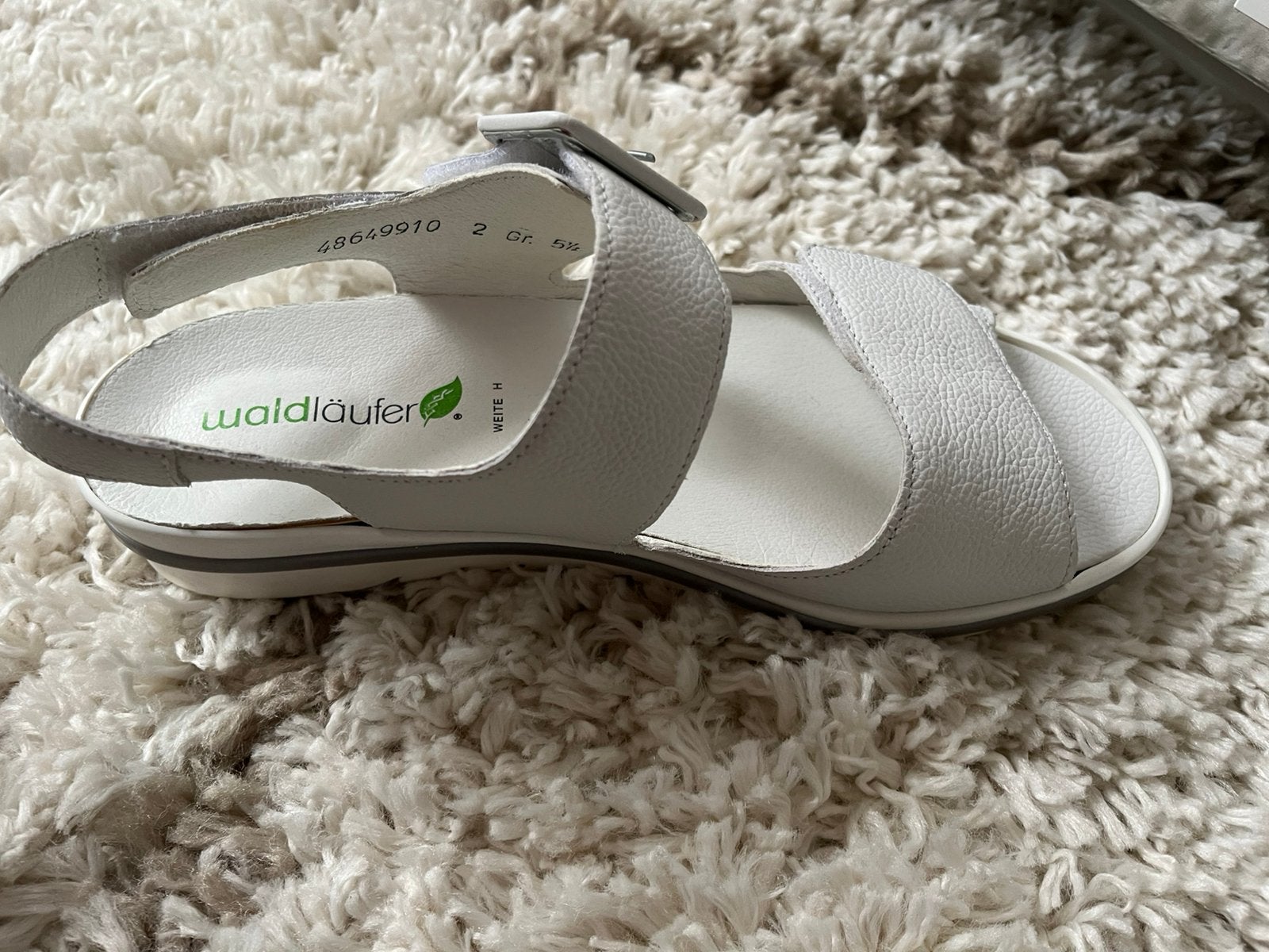 Waldlaufer  witte sandalen maat 38.5, Kleding | Dames, Ophalen, Zo goed als nieuw, Wit, Sandalen of Muiltjes
