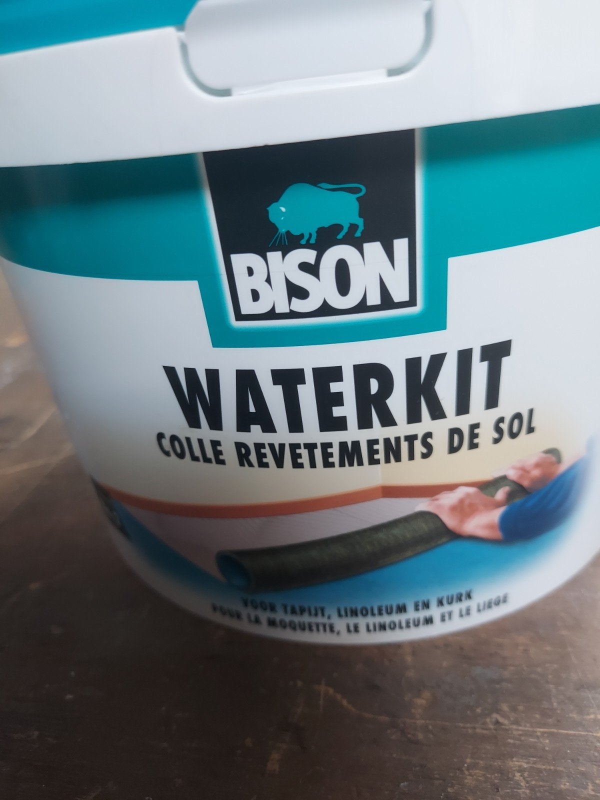 Bison Waterkit Vloerbedekkingslijm - 2 kg, Ophalen of Verzenden