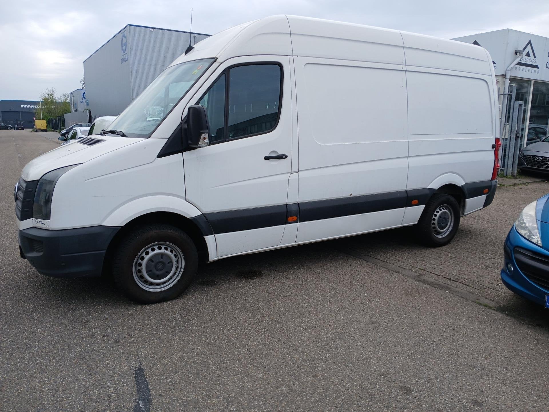 Volkswagen Crafter 28 2.0 TDI L2 H2, Auto's, Gebruikt, Zwart, 4 cilinders, Volkswagen