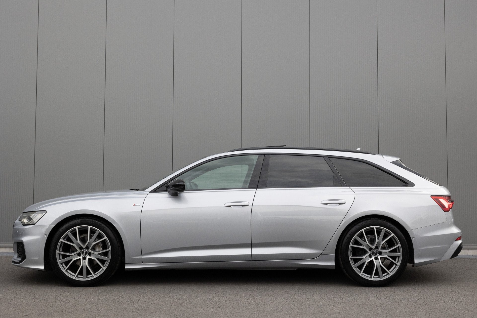 Audi A6 Avant 40 TDI quattro | S-LINE | PANO | LEDER | SPORT, Auto's, Automaat, Gebruikt, Euro 6, 4 cilinders