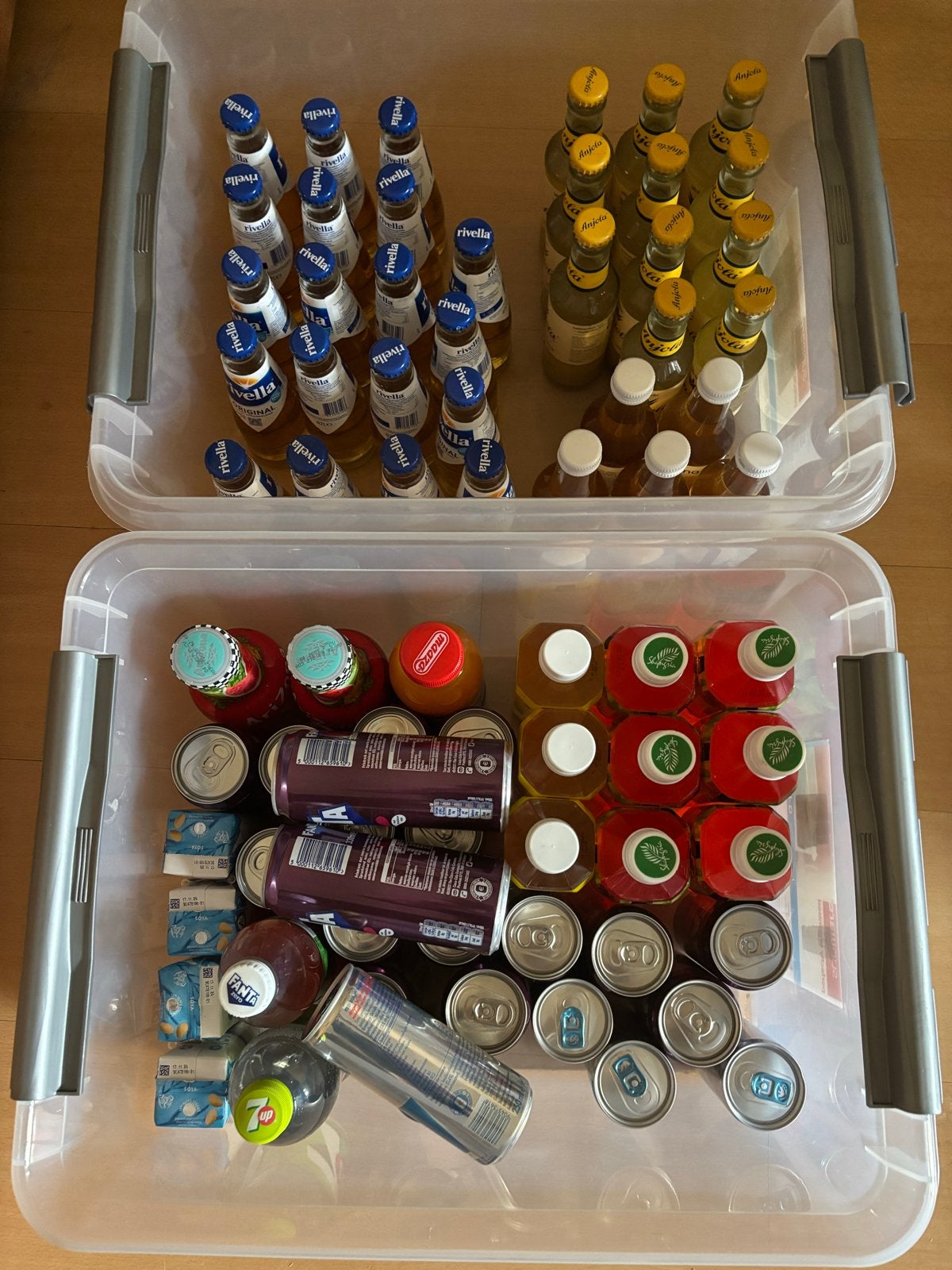 Diverse flesjes /blikjes, soja melk, Ophalen