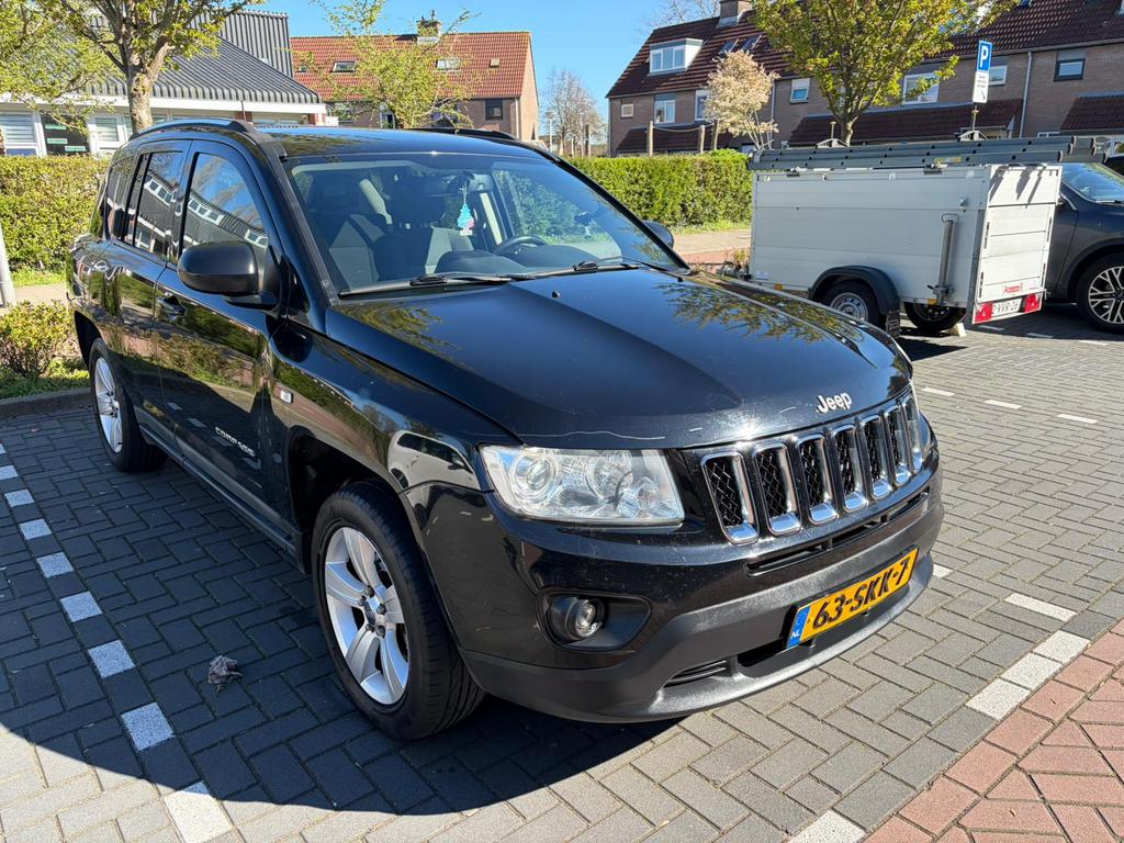 Jeep Compass 2.0 2WD 2011 Zwart | Rijdt goed | APK 2027!, Auto's, 1998 cc, Zwart, Zwart, Handgeschakeld