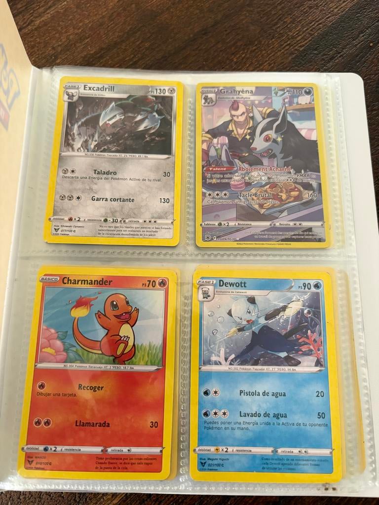 38 Spaanstalige Pokémon kaarten + map, Ophalen of Verzenden, Gebruikt, Meerdere kaarten