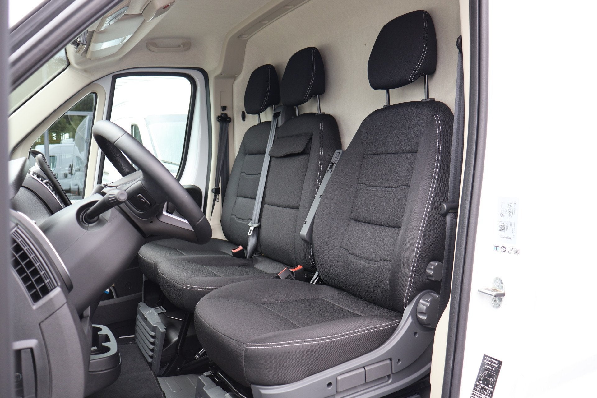 Fiat Ducato 2.2 MultiJet L3 H2 Automaat Koelwagen V300 Dag e, Auto's, Stof, Gebruikt, 4 cilinders, 2500 kg