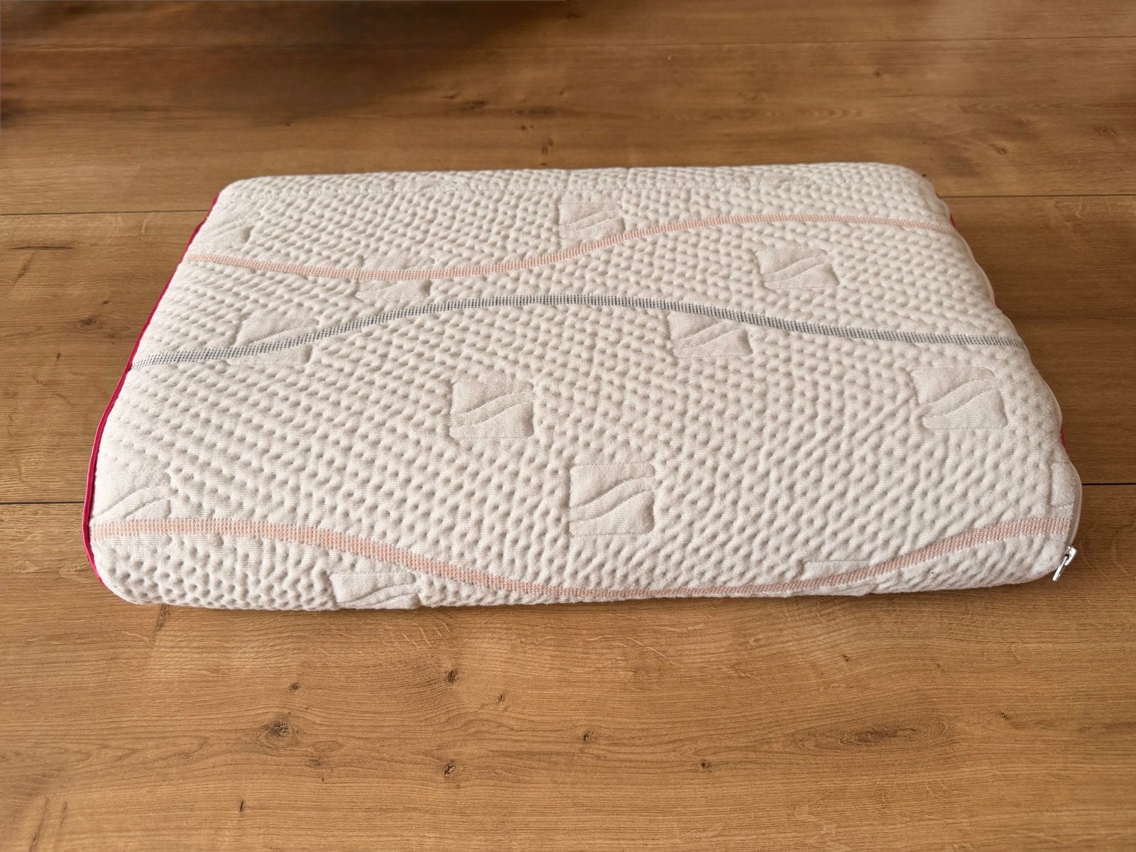 Mline Pillow You kussen - Fuchsia, Ophalen of Verzenden, Zo goed als nieuw, Wit, Vierkant