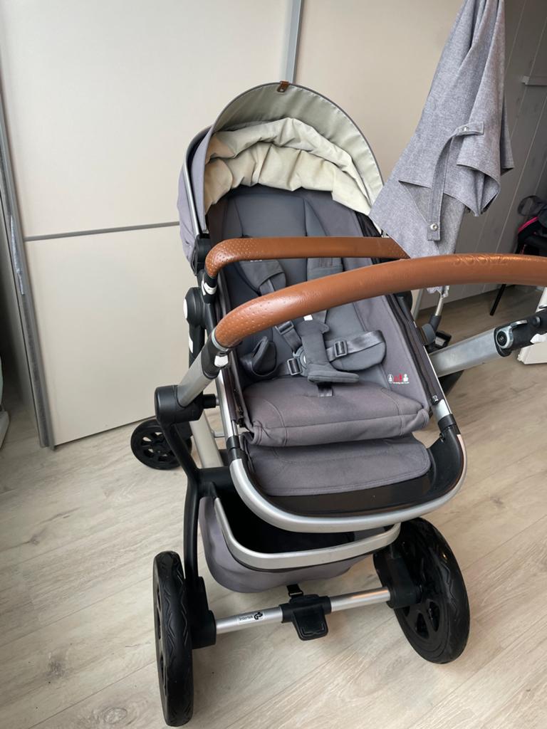 Joolz Day 3 kinderwagen met Maxi-Cosi en FamilyFix base, Kinderen en Baby's, Kinderwagens en Combinaties, Zo goed als nieuw, Verstelbare duwstang