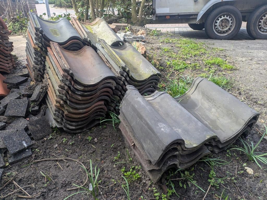 Dakpannen en kant pannen van oordt, Doe-het-zelf en Verbouw, Ophalen, Steen of Klei, 15 m² of meer, Dakpannen