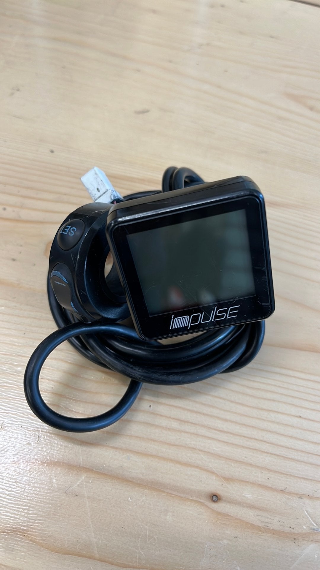 Display & Houder Elektrische fietsen, Fietsen en Brommers, Fietsaccessoires | Fietscomputers, Ophalen of Verzenden, Zo goed als nieuw