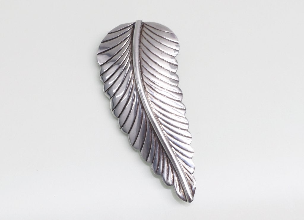Zilveren hanger / broche veer, Ophalen of Verzenden, Zilver, Broche