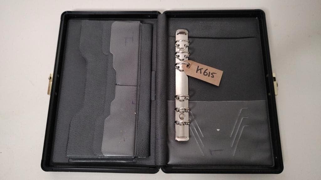 K615 agenda organizer in metalen case  standard 95 x 171 mm, Diversen, Gebruikt, Onbekend, Ophalen of Verzenden, Onbekend