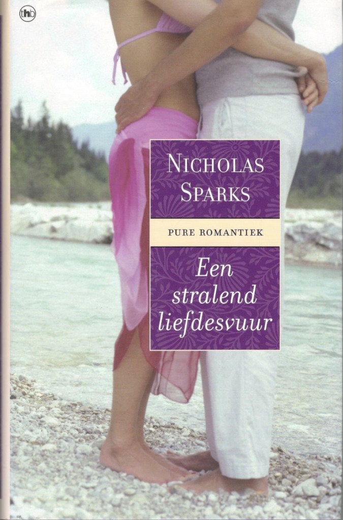 Nicholas Sparks - Een stralend liefdesvuur., Boeken, Romans, Zo goed als nieuw, Ophalen of Verzenden