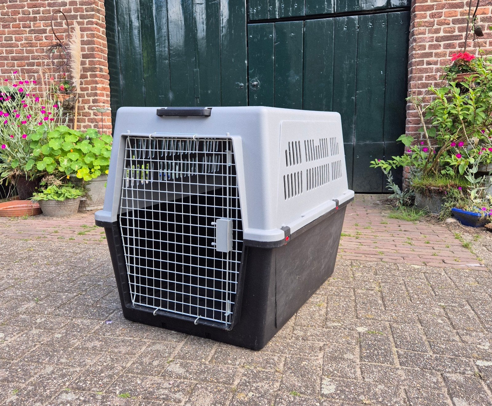Z.G.A.N Ferplast Atlas 70 vervoersbox / bench grote hond, Dieren en Toebehoren, Ophalen, Zo goed als nieuw