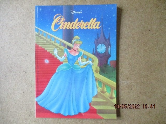 adv6486 cinderella kleurboek, Boeken, Eén stripboek, Ophalen, Gelezen