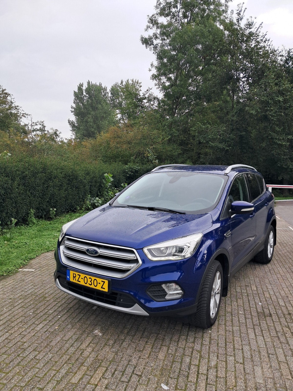 Foto 2 van Ford Kuga 1.5 Ecoboost 2018 met trekhaak.