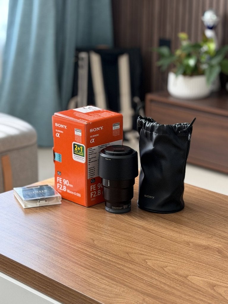 Sony FE 90mm f/2.8 Macro G OSS - als nieuw, in doos, Ophalen, Sony E-mount, Sony, Zo goed als nieuw