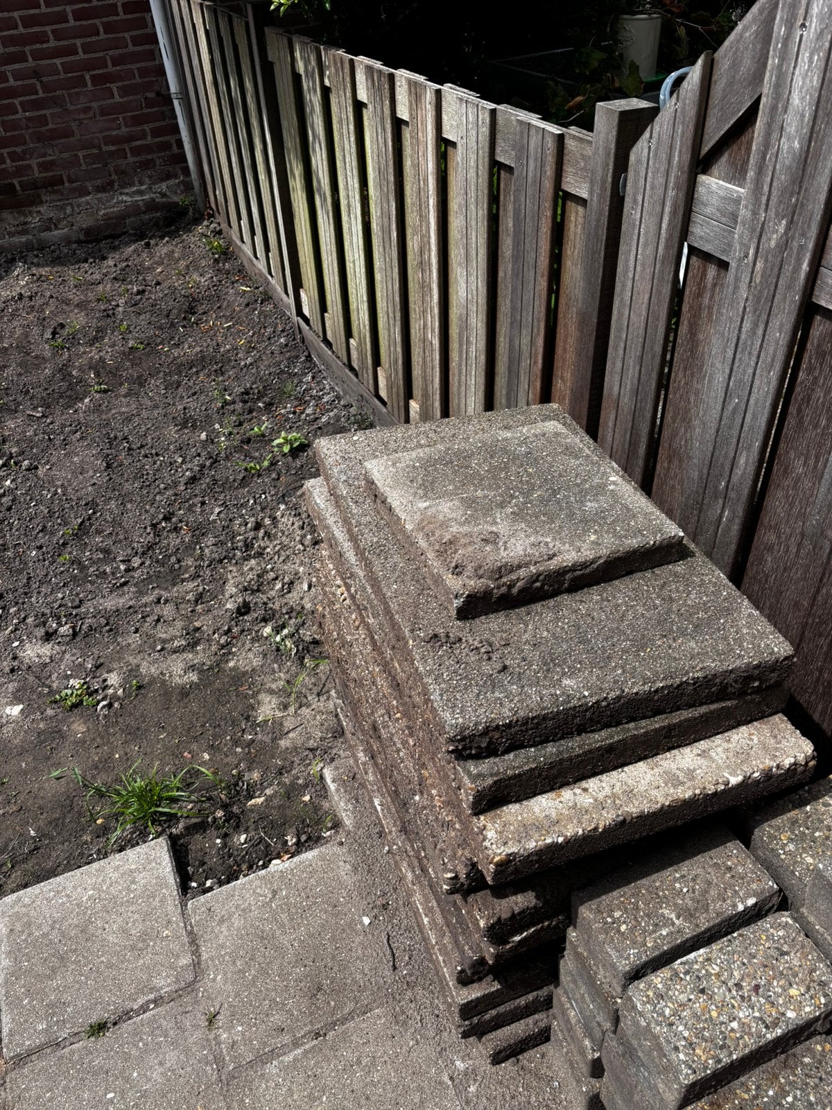 tuintegels  gratis af te halen, Tuin en Terras, Tegels en Klinkers, Ophalen, Overige materialen, Gebruikt, 5 tot 10 m²