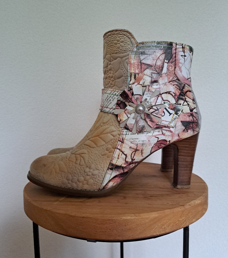 Laura Vita laarsjes 39, Kleding | Dames, Schoenen, Ophalen, Overige kleuren, Lage of Enkellaarzen, Gedragen