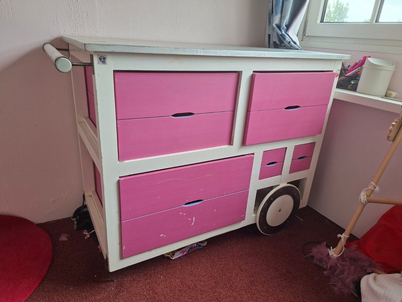 Roze kast model ijscokar met lades, Ophalen, Gebruikt