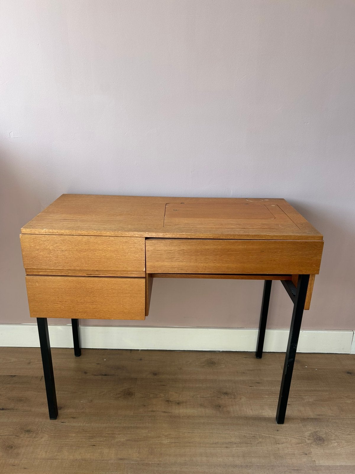 Bureau vintage, Huis en Inrichting, Bureaus, Ophalen, Met lades, Gebruikt, Kinderbureau