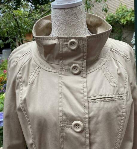Lebek jas maat 44, Kleding | Dames, Jassen | Winter, Ophalen of Verzenden, Zo goed als nieuw, Maat 42/44 (L), Beige