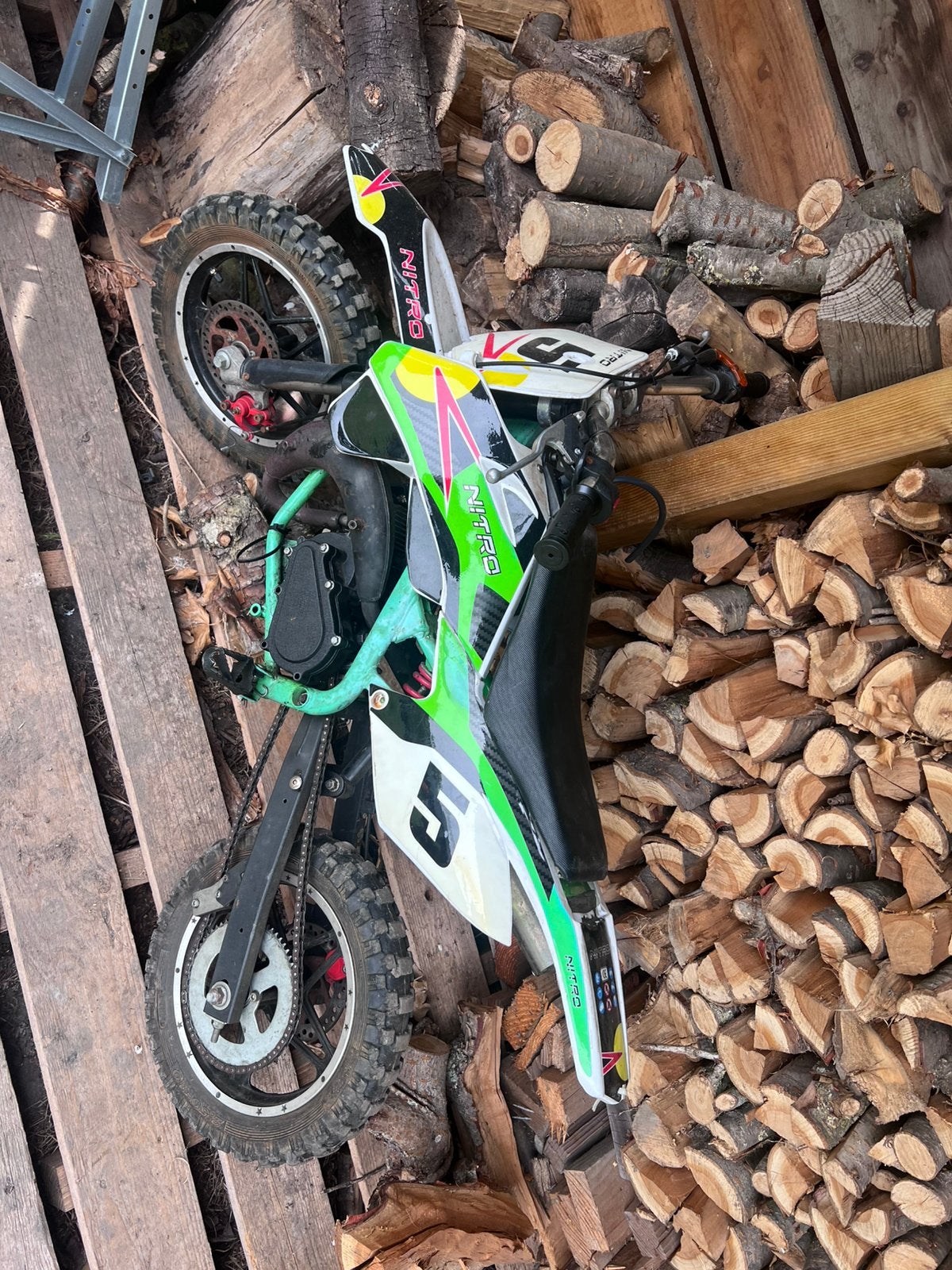 Pitbike nitro 49 cc 2 takt, Fietsen en Brommers, Ophalen, Zo goed als nieuw, Pitbike