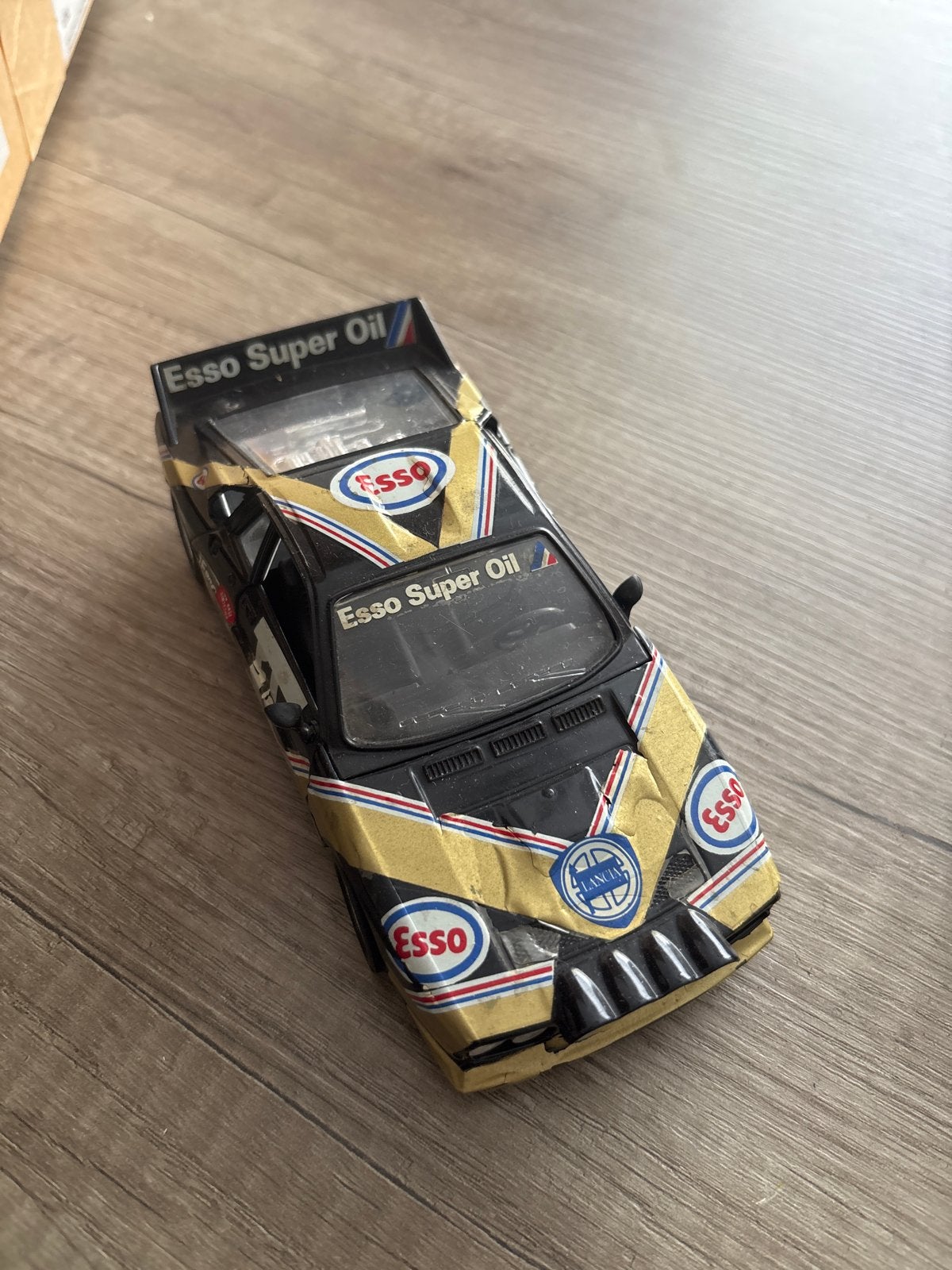 Lancia Delta S4 Esso Super Oil schaalmodel, Overige merken, Gebruikt, Auto, 1:32 tot 1:50