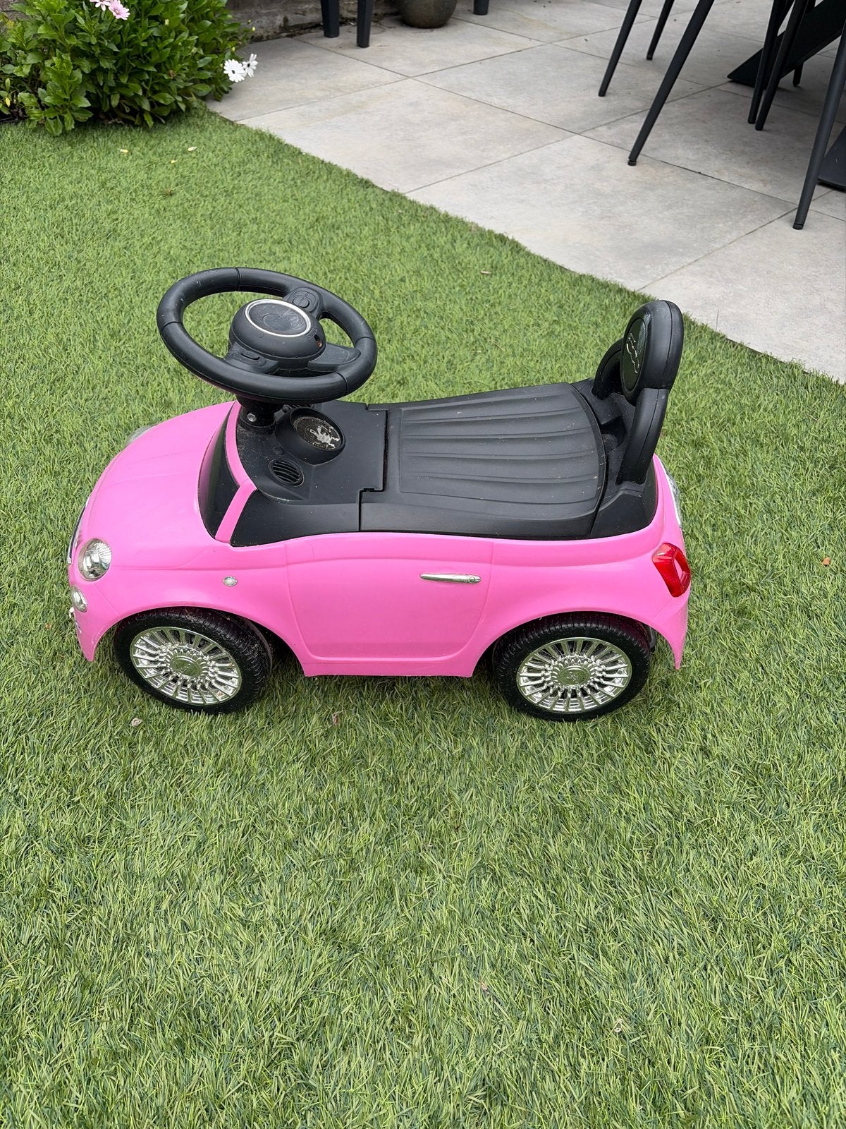 Roze loopauto Fiat 500 voor kinderen, Ophalen of Verzenden, Gebruikt, Loopvoertuig